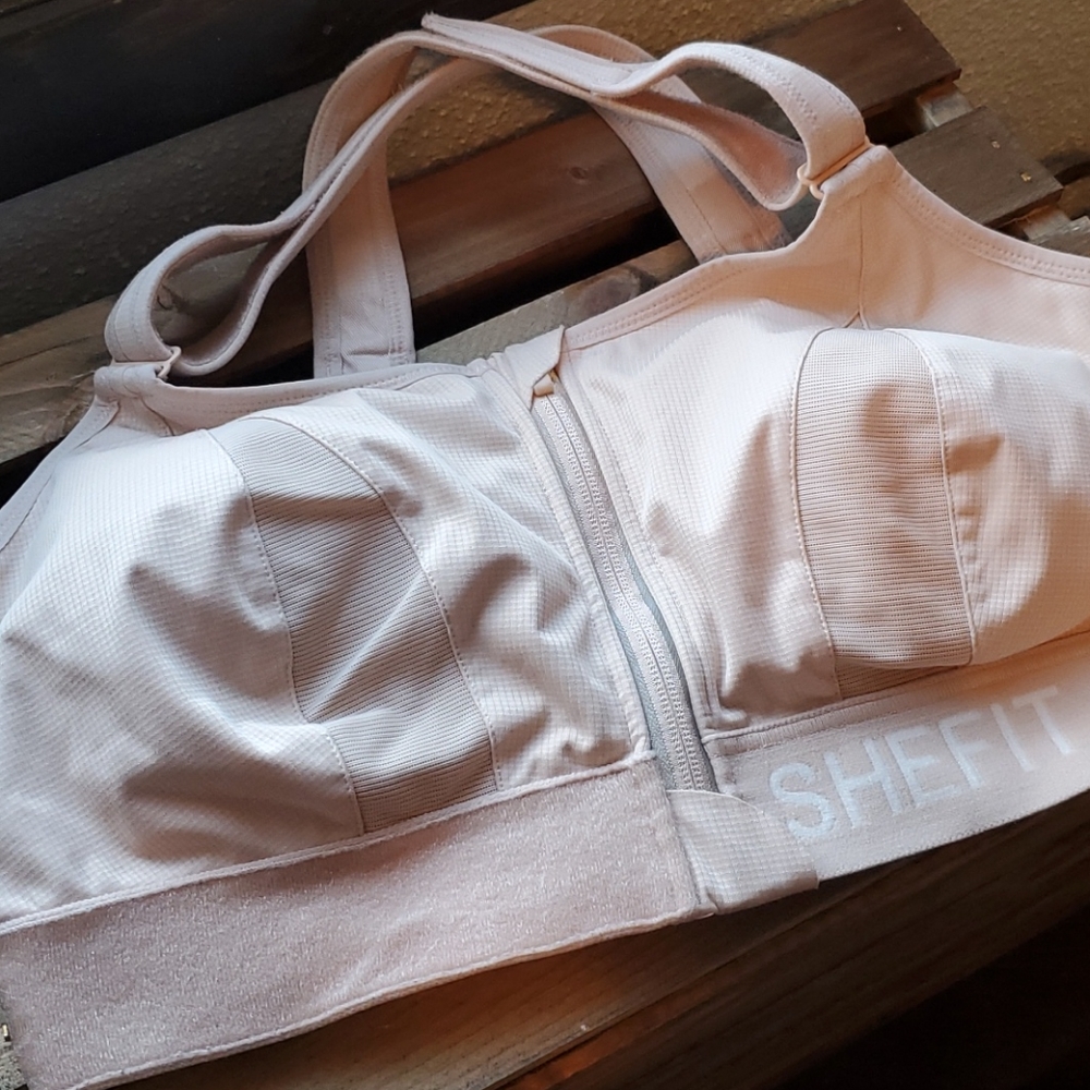 SheFit High Impact Bra size 2Luxe